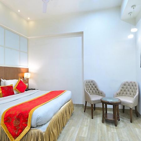 Hotel Hari Piorko - New Delhi Railway Station Екстер'єр фото
