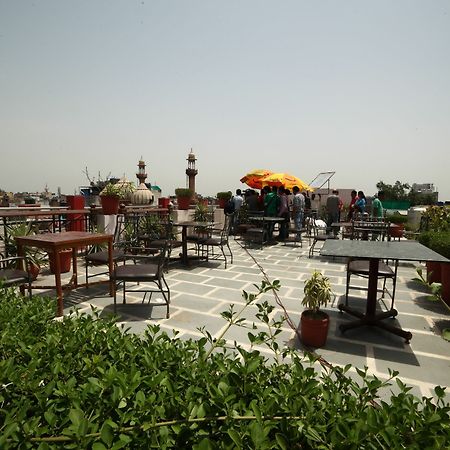 Hotel Hari Piorko - New Delhi Railway Station Екстер'єр фото
