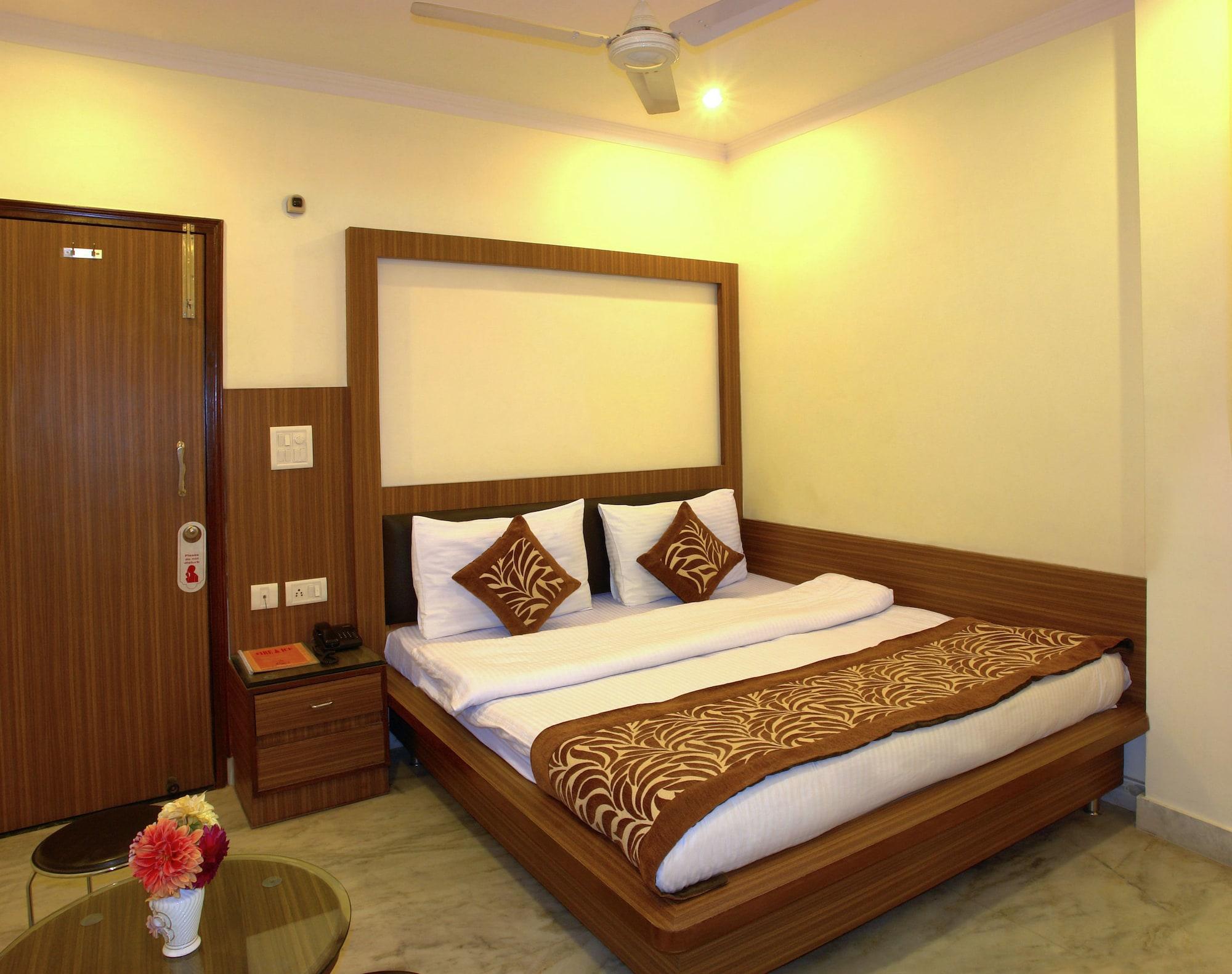 Hotel Hari Piorko - New Delhi Railway Station Екстер'єр фото