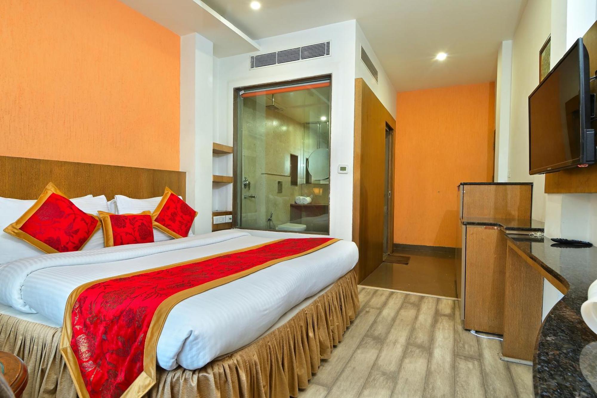 Hotel Hari Piorko - New Delhi Railway Station Екстер'єр фото