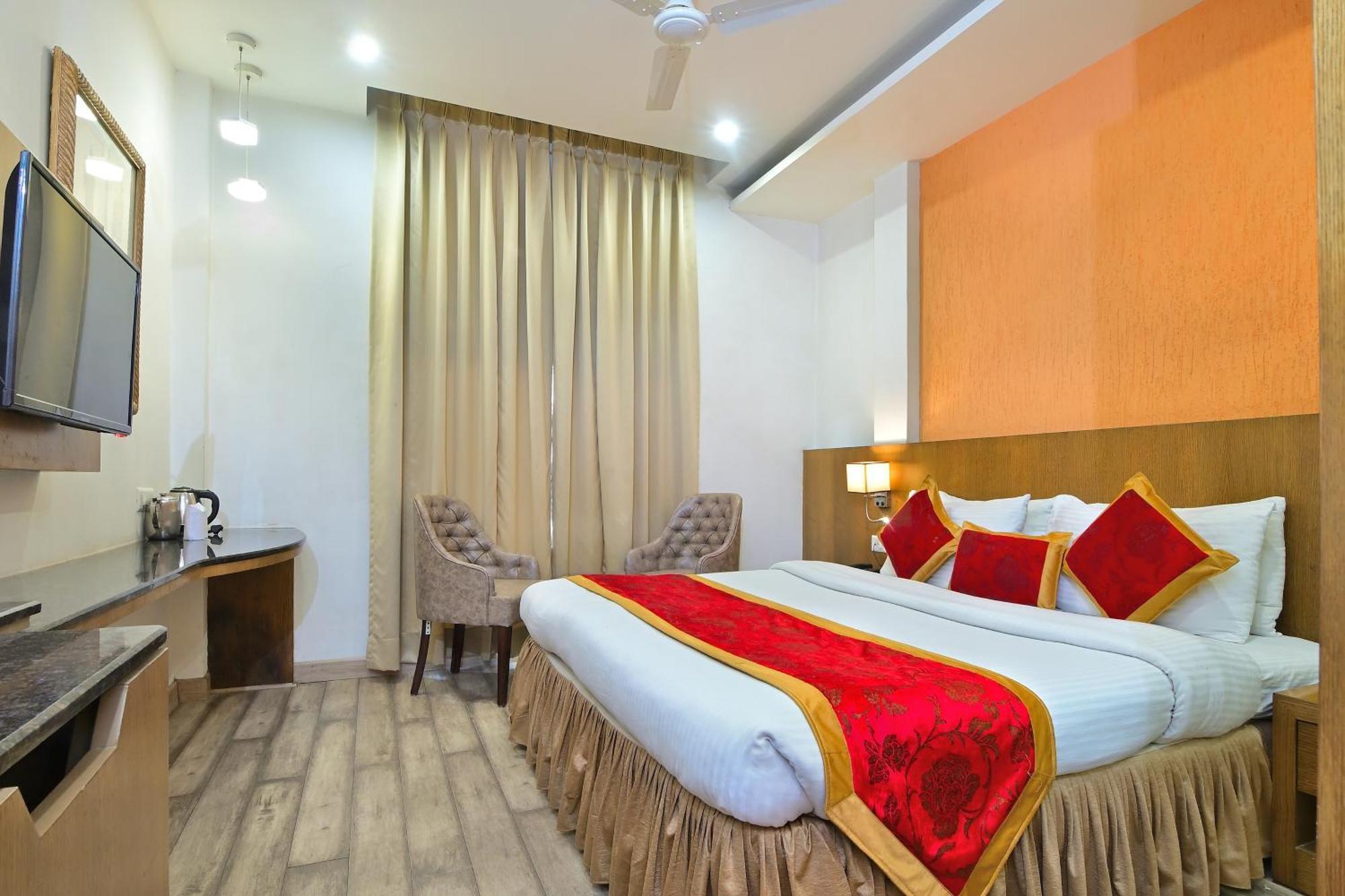 Hotel Hari Piorko - New Delhi Railway Station Екстер'єр фото