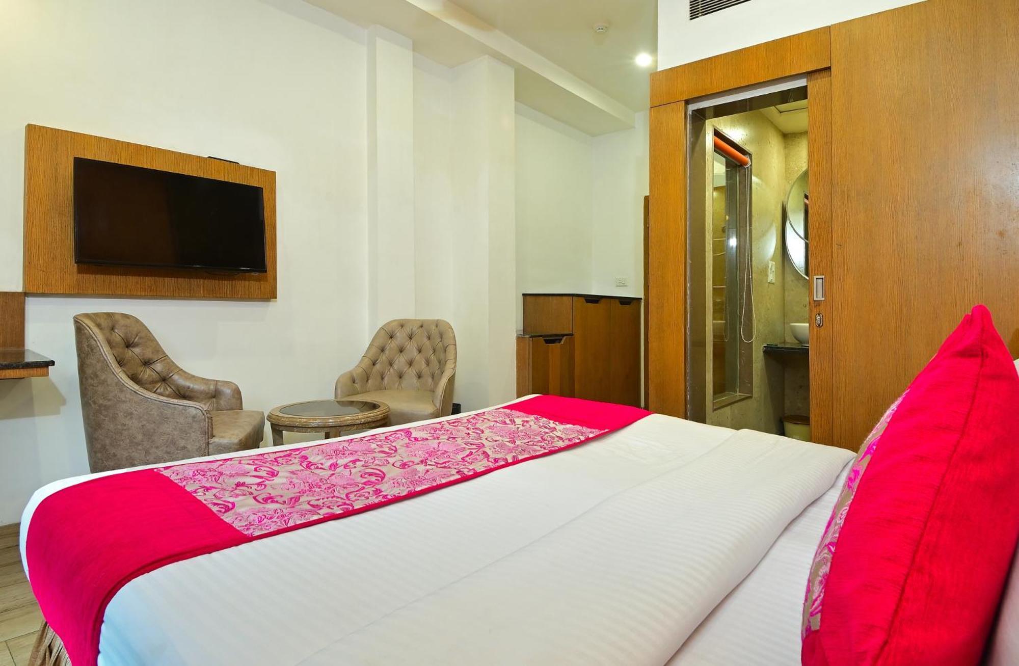 Hotel Hari Piorko - New Delhi Railway Station Екстер'єр фото