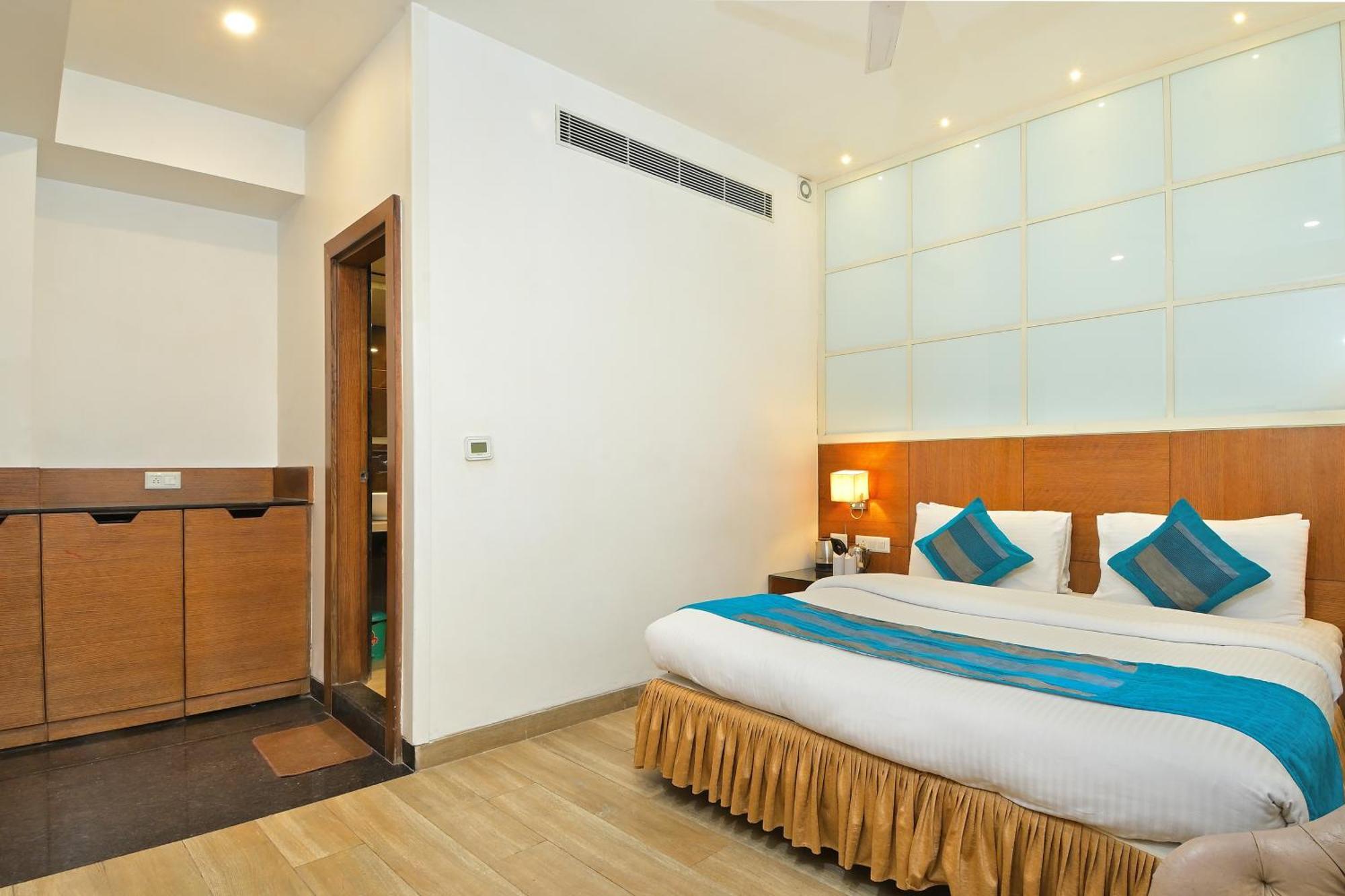 Hotel Hari Piorko - New Delhi Railway Station Екстер'єр фото