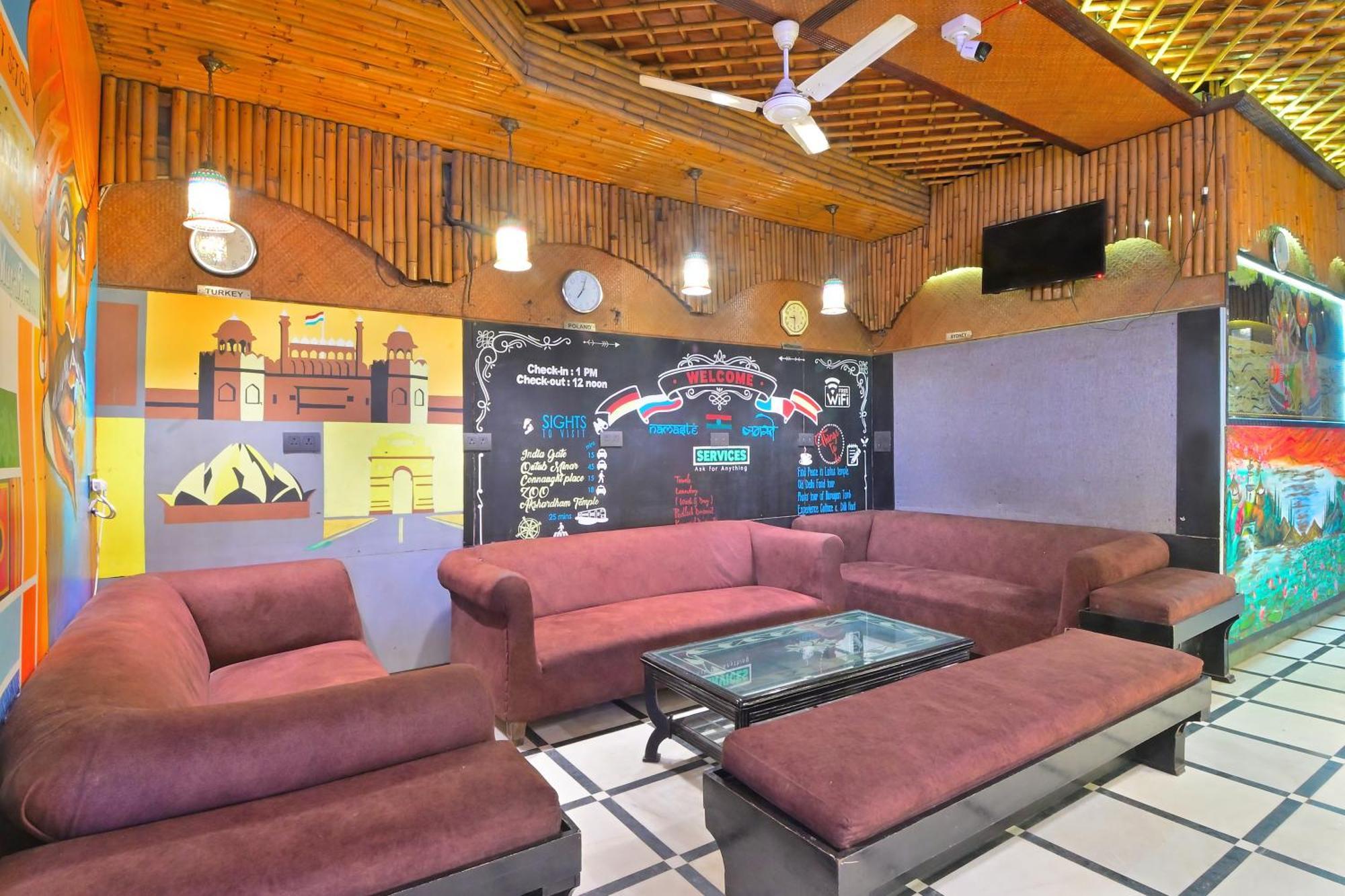Hotel Hari Piorko - New Delhi Railway Station Екстер'єр фото