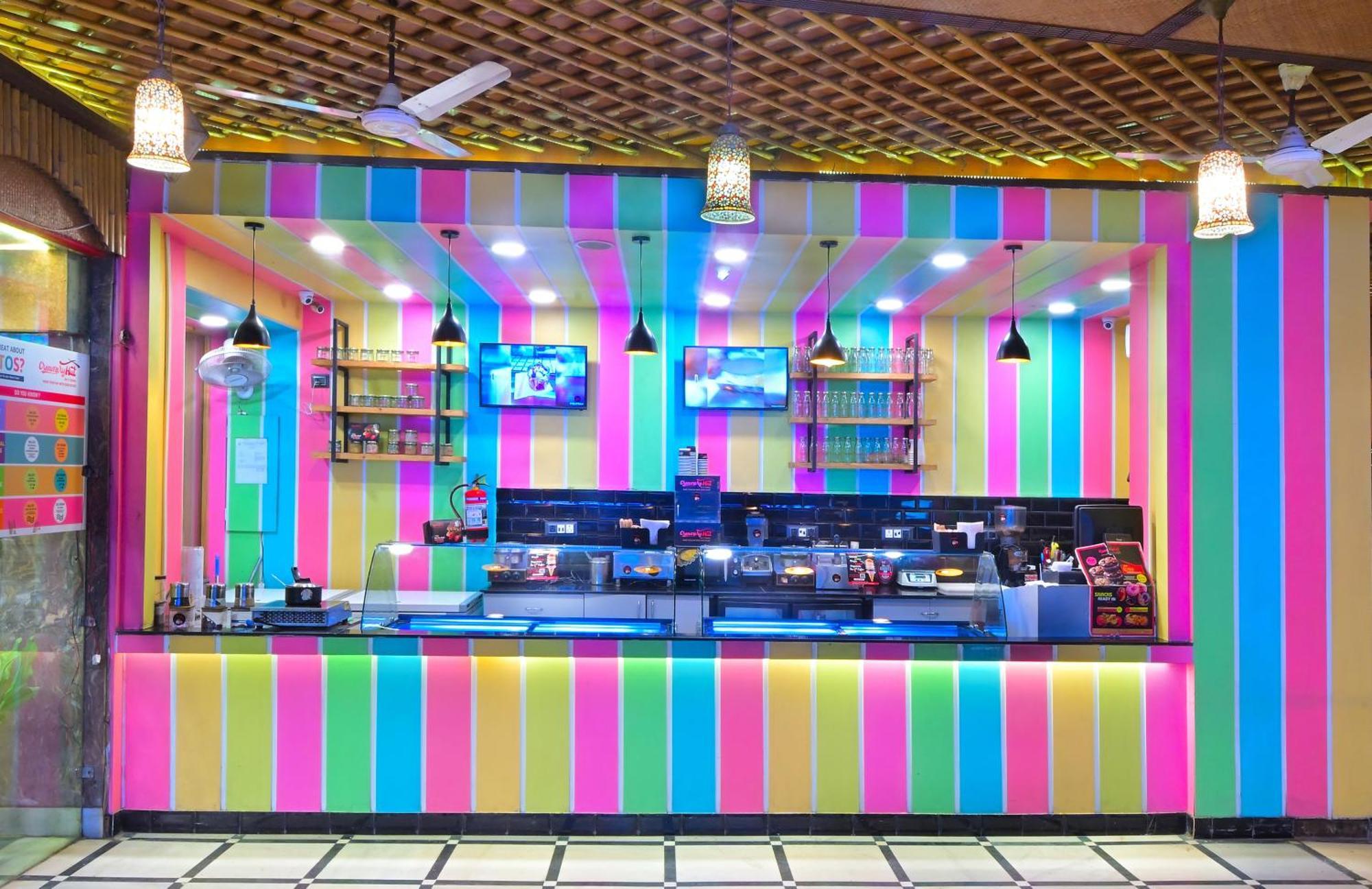 Hotel Hari Piorko - New Delhi Railway Station Екстер'єр фото